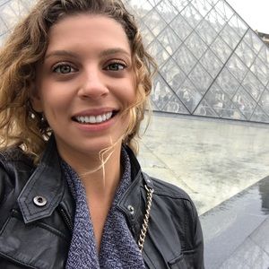 Meet your Posher, Stephanie